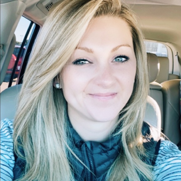 Meet your Posher, Kacie - Picture 1 of 1